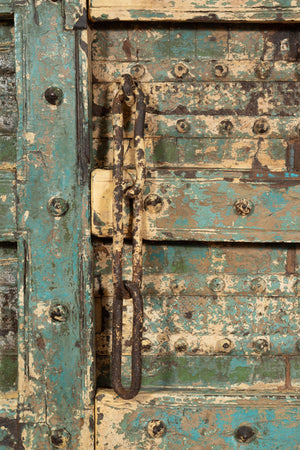 Biscottini Porta portone in legno massello e ferro da interno o da esterno vecchia e antica medievale scorrevole