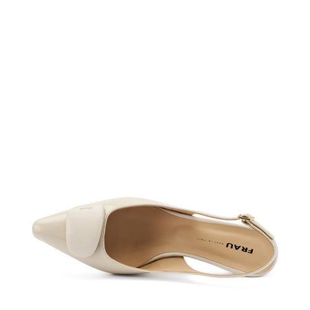 Frau slingback in vernice ecrù con accessorio 81T1