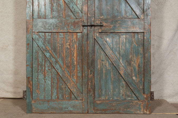 Biscottini Porta portone in legno massello e ferro da interno o da esterno vecchia e antica medievale scorrevole