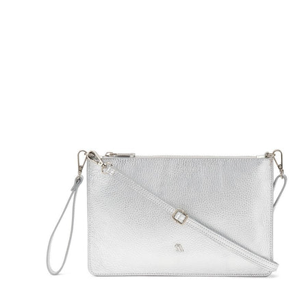 Frau pochette in pelle laminata argento con catena B461