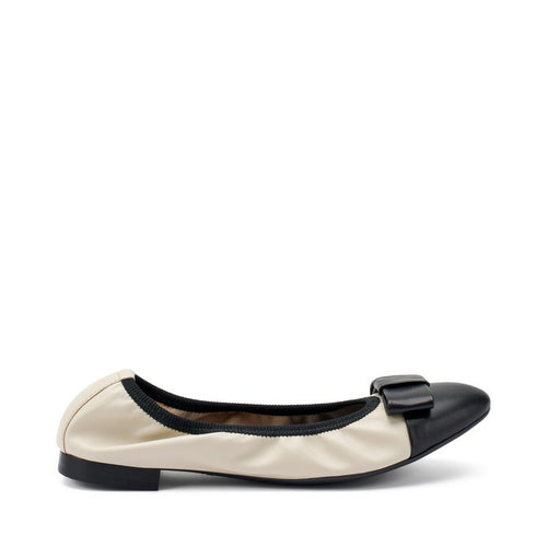 Frau ballerina in nappa nero cream con fiocco 70P3