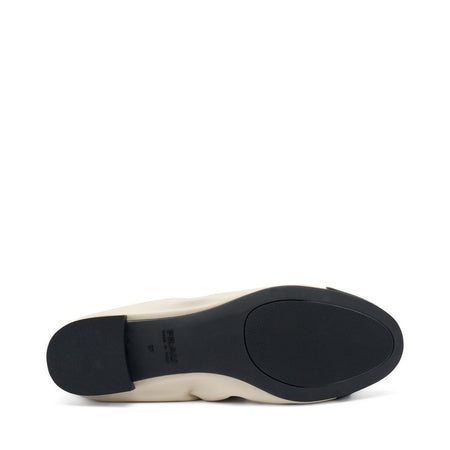Frau ballerina in nappa nero cream con fiocco 70P3
