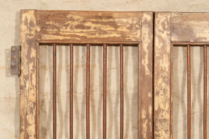 Biscottini Porta portone in legno massello e ferro da interno o da esterno vecchia e antica medievale scorrevole