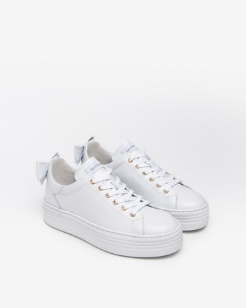 Nero Giardini sneakers bianca con fiocco E306521D707