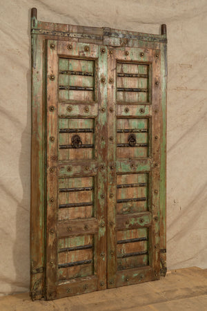 Biscottini Porta portone in legno massello e ferro da interno o da esterno vecchia e antica medievale scorrevole