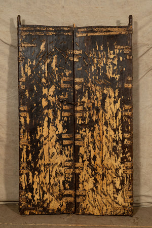 Biscottini Porta portone in legno massello e ferro da interno o da esterno vecchia e antica medievale scorrevole