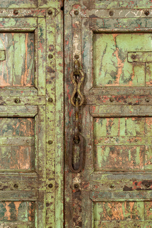 Biscottini Porta portone in legno massello e ferro da interno o da esterno vecchia e antica medievale scorrevole