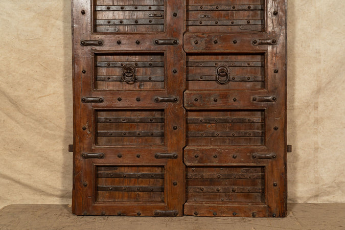 Biscottini Porta portone in legno massello e ferro da interno o da esterno vecchia e antica medievale scorrevole