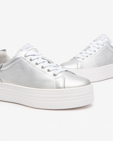 Nero Giardini sneakers donna in pelle laminata argento E513020D700