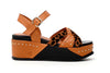 SANDALO ZEPPA GILDA IN PELLE CON BORCHIE
