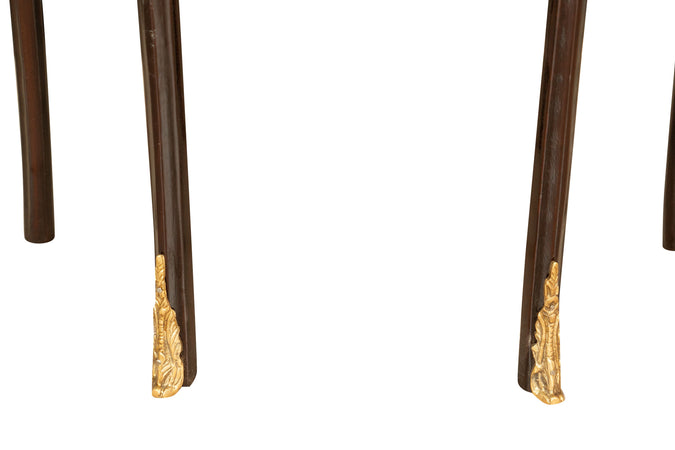 Biscottini Tavolino Consolle a mezzaluna in legno impiallacciato noce arricchito con particolari intarsi fatti a mano e decori in bronzo