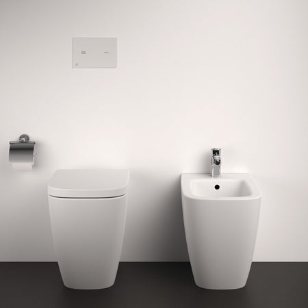 Wc filo muro LIFE B Ideal standard traslato T458101