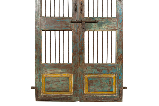 Biscottini Porta portone in legno massello e ferro da interno o da esterno vecchia e antica medievale scorrevole