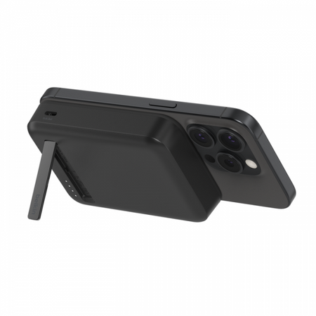 Belkin BoostCharge Pro Carica wireless Nero (10K MAGSAFE POWERBANK W KICKSTANDBLK)