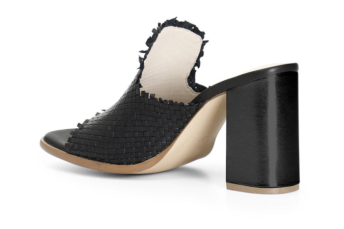 SABOT IN PELLE CON INTRECCIO