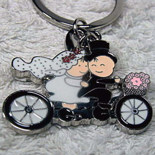 12 PORTACHIAVI BOMBONIERE CONFETTI SPOSI IN BICI BICICLETTA MATRIMONIO PROMESSA Casa e cucina/Hobby creativi/Materiali per hobby creativi/Forniture per feste/Bomboniere Trade Shop italia - Napoli, Commerciovirtuoso.it