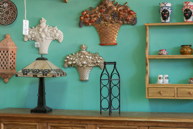 Biscottini Porta bottiglie in ferro battuto finitura nera anticata Cantinetta Offerta