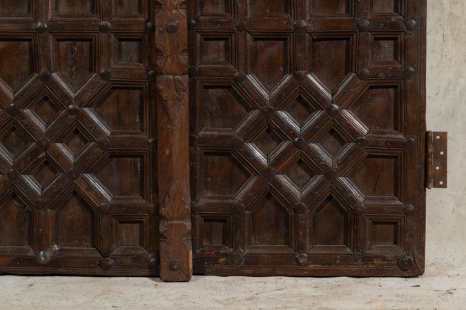 Biscottini Porta portone in legno massello e ferro da interno o da esterno vecchia e antica medievale scorrevole