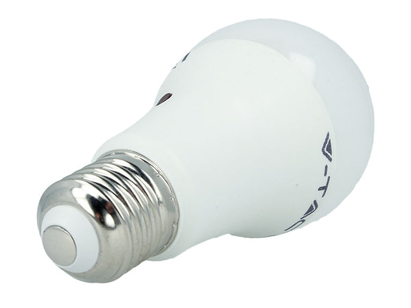 Lampada A Led E27 Con Sensore Crepuscolare 9W A60 Caldo 2700K Bulbo 806lm SKU-4459