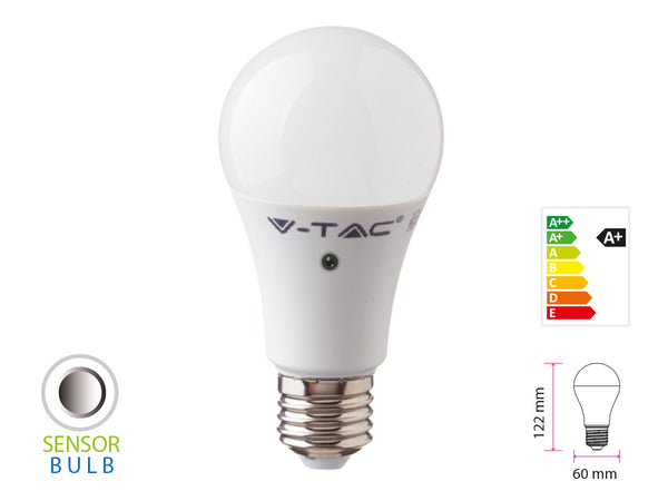 Lampada A Led E27 Con Sensore Crepuscolare 9W A60 Caldo 2700K Bulbo 806lm SKU-4459