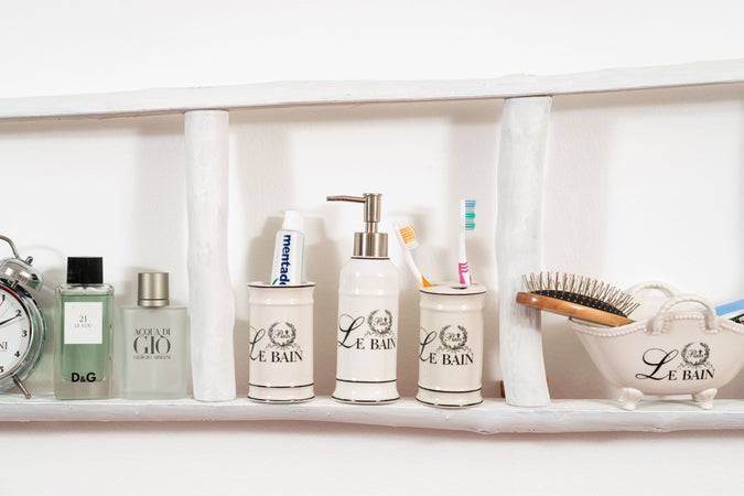 Biscottini Scala in legno finitura bianca anticata L40xPR8xH150 cm dimensioni Riproduce