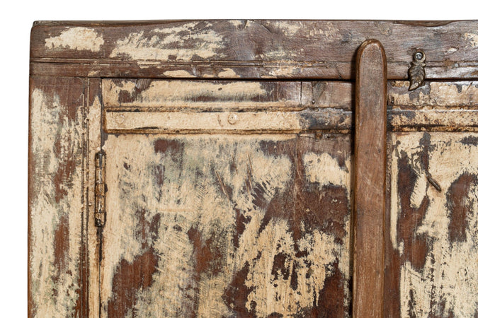 Biscottini Finestra finestrina grata in legno massello e in ferro antica e vecchia medievale con telaio da interno o da esterno