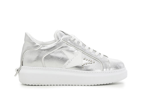 SNEAKERS IN PELLE METALLIZZATA CON STELLA
