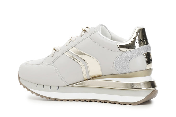 SNEAKERS IN PELLE CON DETTAGLIO CATENA