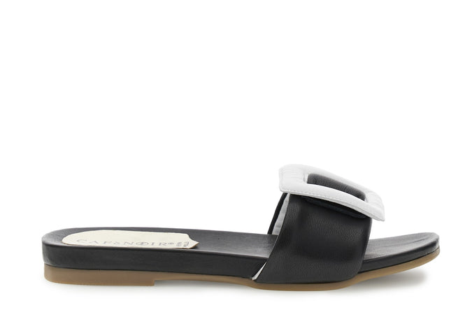 CIABATTA IN PELLE CON FIBBIA FASCIATA IMBOTTITA