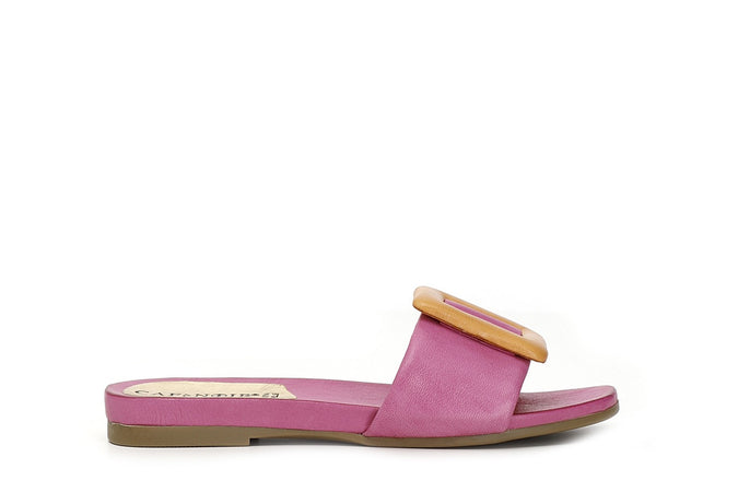 CIABATTA IN PELLE CON FIBBIA FASCIATA IMBOTTITA