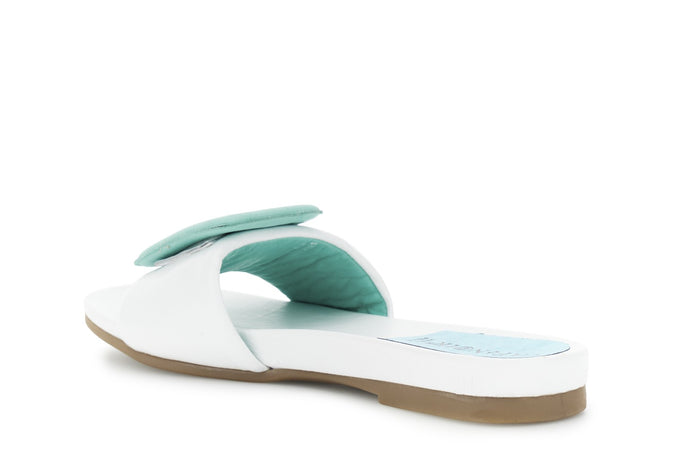 CIABATTA IN PELLE CON FIBBIA FASCIATA IMBOTTITA