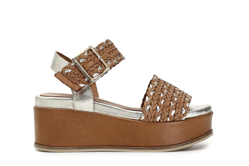 SANDALO INTRECCIO LAMINATO SU ZEPPA IN PELLE
