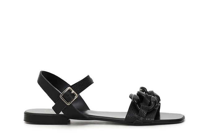 SANDALO IN PELLE CON ACCESSORIO CATENA