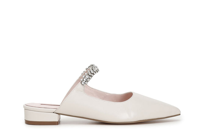 BALLERINA IN PELLE APERTO DIETRO CON GIOIELLO