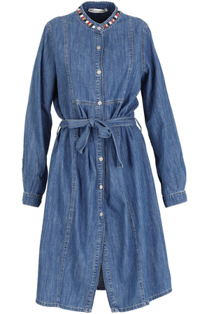 CAMICIA LUNGA CON APPLICAZIONE ALLO SCOLLO