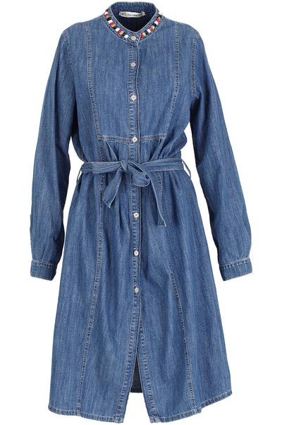 CAMICIA LUNGA CON APPLICAZIONE ALLO SCOLLO