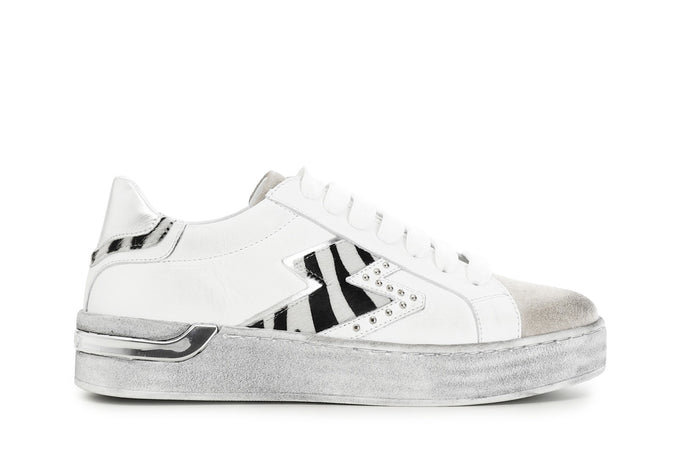 SNEAKERS IN PELLE CON DETTAGLIO LATERALE