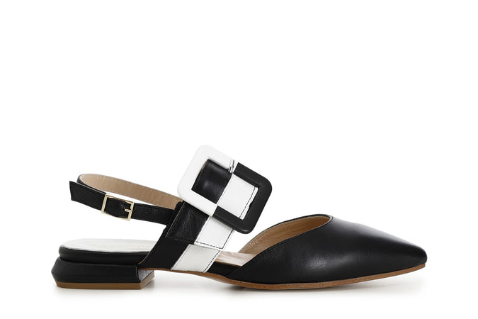 BALLERINA IN PELLE CON FIBBIA