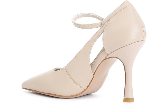 SCARPA IN PELLE CON LACCIO ALLA CAVIGLIA T90