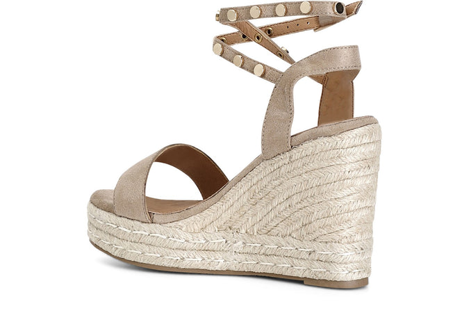 SANDALI IN TESSUTO CON BORCHIE SU ZEPPACORDA