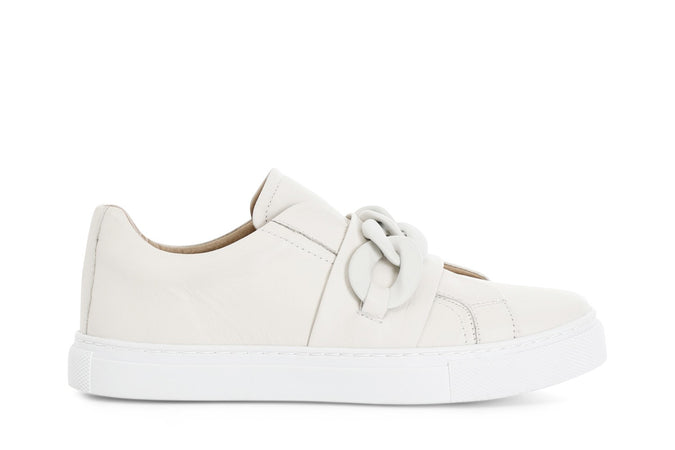 SLIP ON IN PELLE CON CATENA