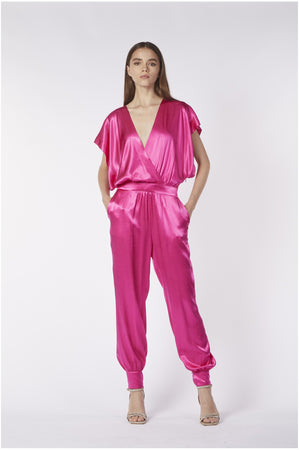 TUTA IN RASO SCOLLO INCROCIATO