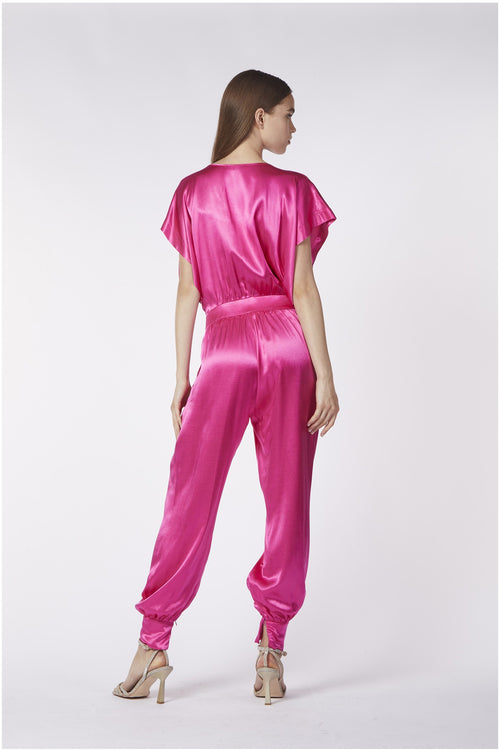 TUTA IN RASO SCOLLO INCROCIATO