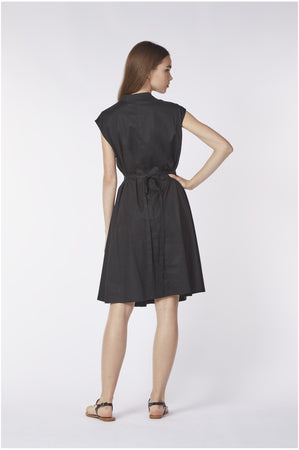 ABITO SMANICATO CON FUSCIACCA