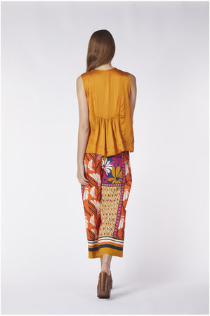 BLUSA SMANICATA CON RICAMO ALLO SCOLLO