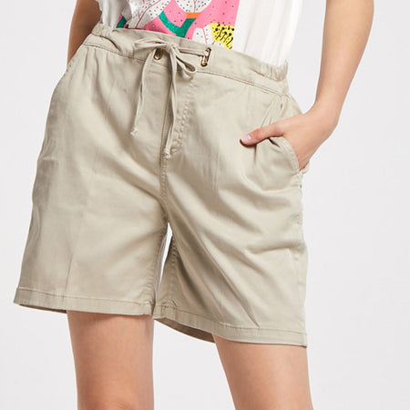 SHORT CON CINTURINO ELASTICO