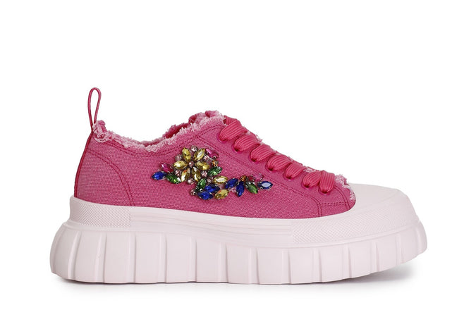 SNEAKER ALLACCIATA CON FRANGE AI BORDI E PATCH STRASS