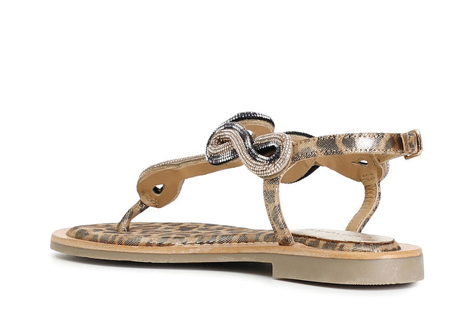 SANDALO INFRADITO IN CAMOSCIO E STAMPA MACULATA CON ACCESSORIO STRASS