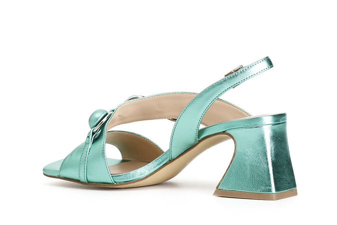 SANDALO ASIMMETRICO IN PELLE LAMINATA