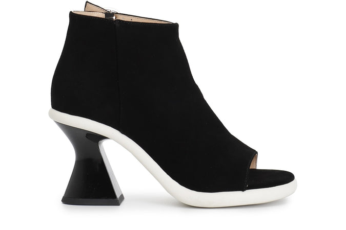 TRONCHETTO IN CAMOSCIO ASIMMETRICO APERTO IN PUNTA